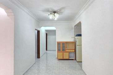 Sri Putra Apartments