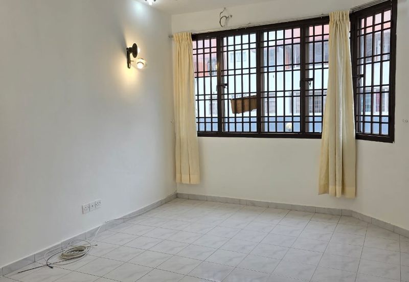 Sri Putra Apartments