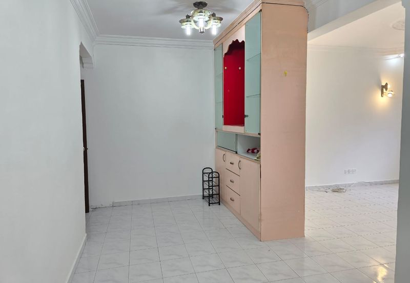 Sri Putra Apartments