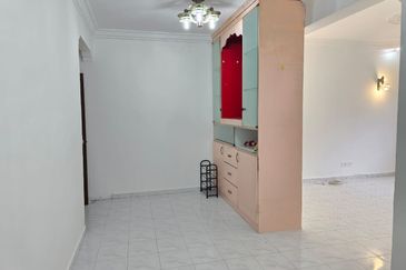 Sri Putra Apartments