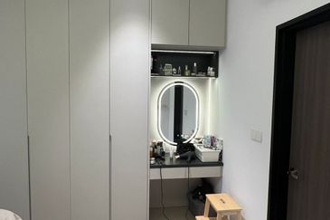 Twin Tower Residence