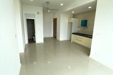 D\'Pristine @ Medini