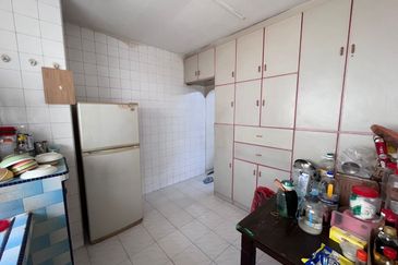 Flat Taman Ungku Tun Aminah