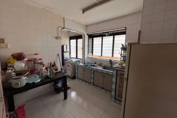 Flat Taman Ungku Tun Aminah