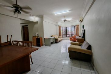 Dwi Mahkota Condominium