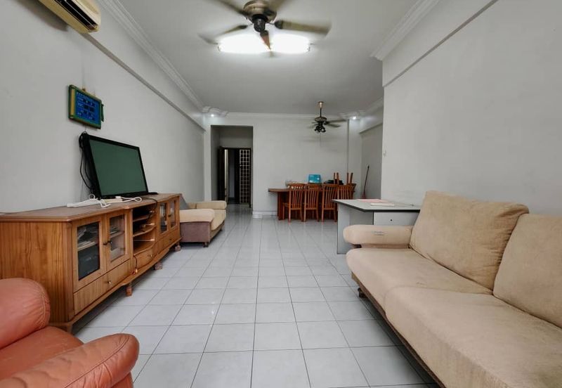 Dwi Mahkota Condominium