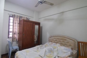 Dwi Mahkota Condominium