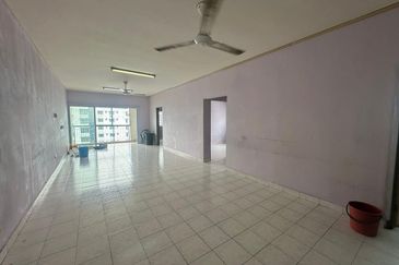 Bistari Impian Apartment @ Larkin