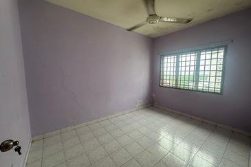 Bistari Impian Apartment @ Larkin