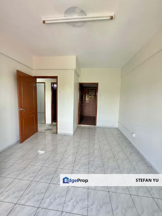 Pangsapuri Bukit Saujana Sri Pahlawan B Jalan Yahya Awal / FULL Loan , Johor, Johor Bahru