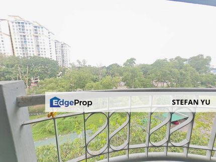 Sri Akasia Apartment Tampoi Corner Lot / Full Loan , Johor, Tampoi