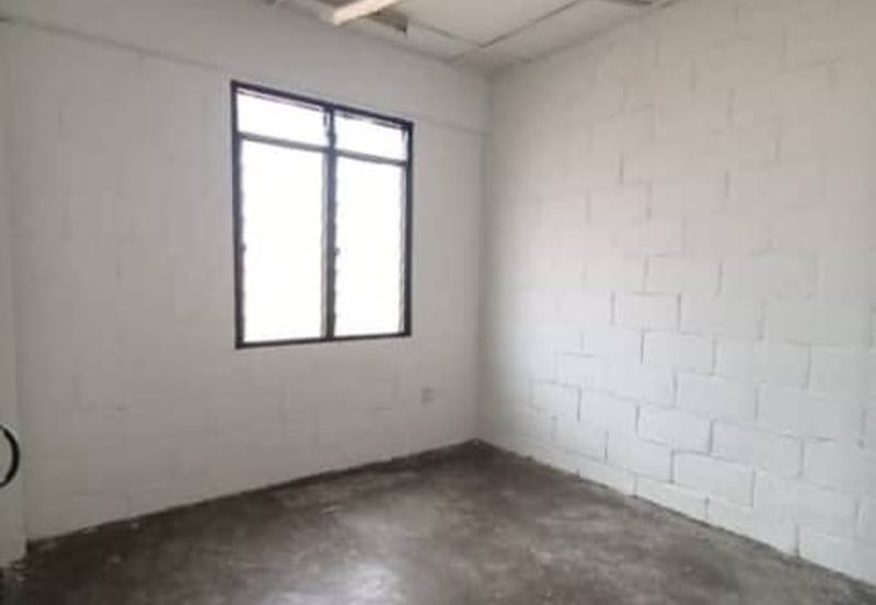 Flat Temenggong, Bandar Indahpura