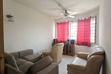 Sri Putra Apartments