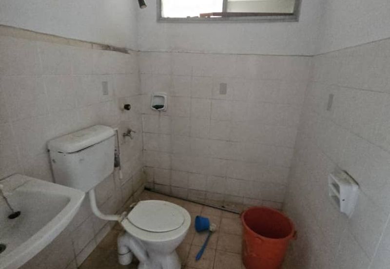 Sri Putra Apartments