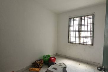 Sri Putra Apartments