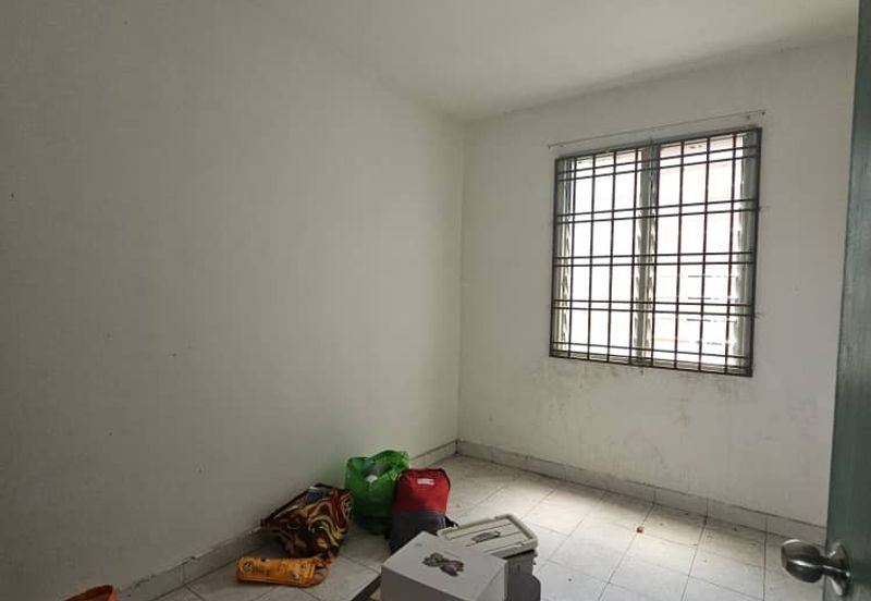 Sri Putra Apartments