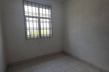 Sri Putra Apartments