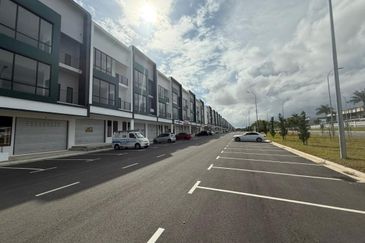 Crest @ Austin Emerald 2