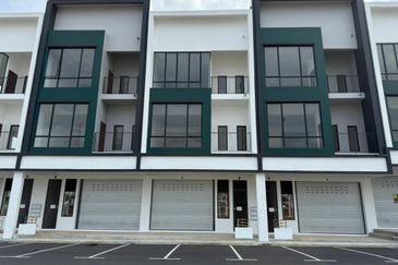 Crest @ Austin Emerald 2