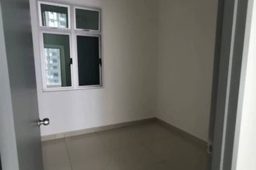 Meridin Bayvue Apartment