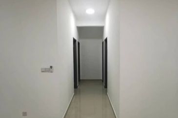 Meridin Bayvue Apartment