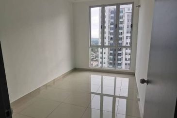 Meridin Bayvue Apartment