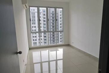 Meridin Bayvue Apartment