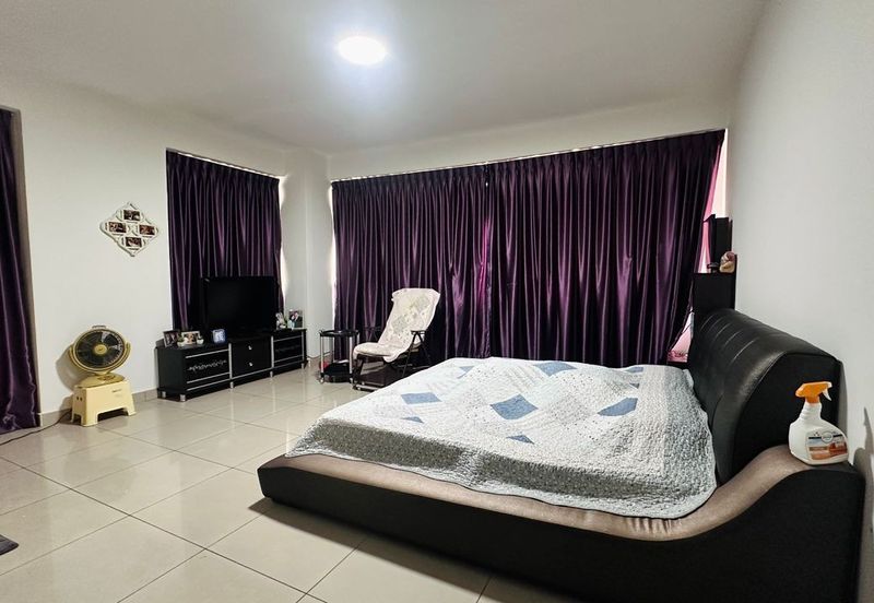 Aloha Tower Condominium