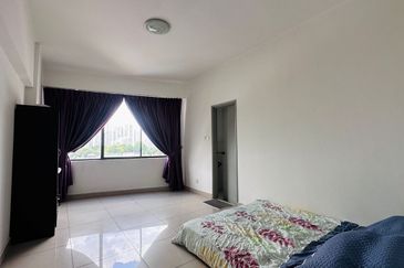 Aloha Tower Condominium