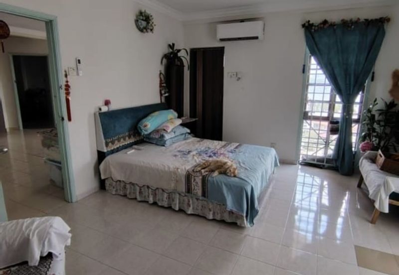 Tanjung Puteri Condominium