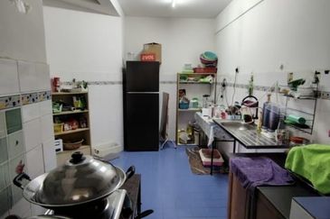 Tanjung Puteri Condominium