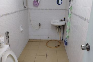 Tanjung Puteri Condominium