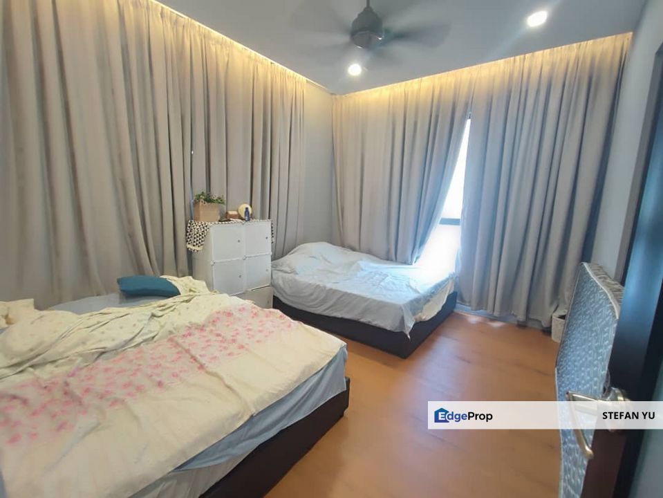  V @ Summer Place Johor Bahru , Johor, Johor Bahru