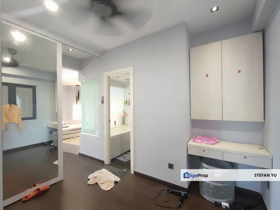  V @ Summer Place Johor Bahru , Johor, Johor Bahru