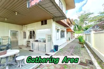 Stulang Laut / Darat