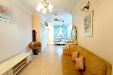 Stulang Laut / Darat