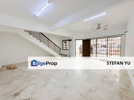 Jalan Teratai Kulai Indahpura / Double Storey House / 22x 70 , Johor, Kulai