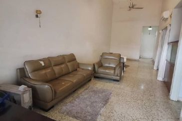 Taman Pelangi, Plentong