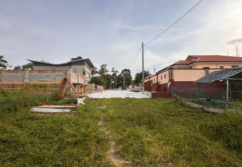  Bungalow Land  / Kota Tinggi /  Sungai Telor ( 80X66) 