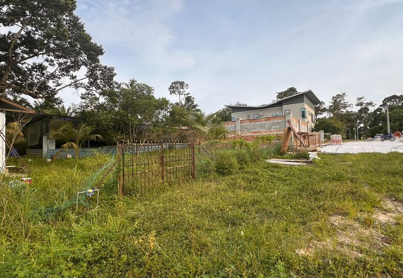  Bungalow Land  / Kota Tinggi /  Sungai Telor ( 80X66) 