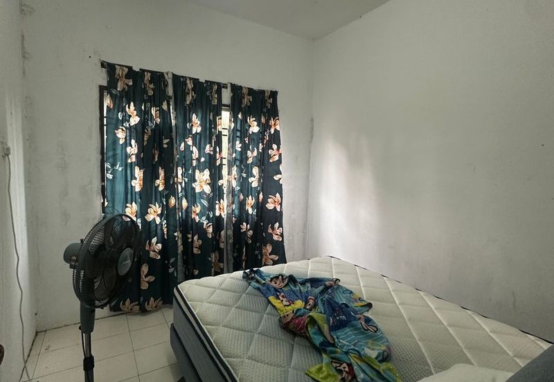 Taman Pulai Utama Flat