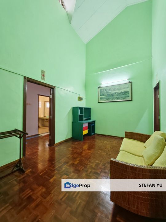 Jalan Emas Taman Sri Putri Skudai Johor Bahru / Double Storey House / Fully Renovated & Extend , Johor, Skudai