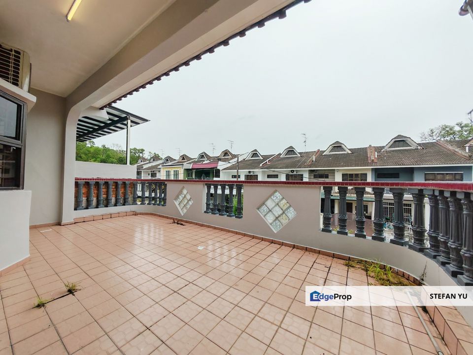 Jalan Emas Taman Sri Putri Skudai Johor Bahru / Double Storey House / Fully Renovated & Extend , Johor, Skudai