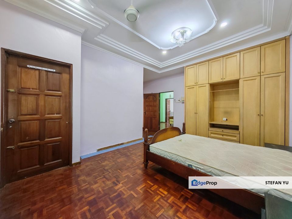 Jalan Emas Taman Sri Putri Skudai Johor Bahru / Double Storey House / Fully Renovated & Extend , Johor, Skudai