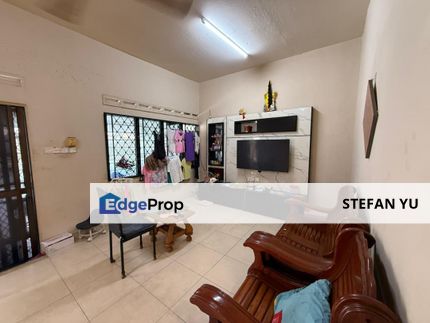 Jalan Nakhoda Taman Ungku Tun Aminah Skudai Johor / Double Storey House , Johor, Skudai