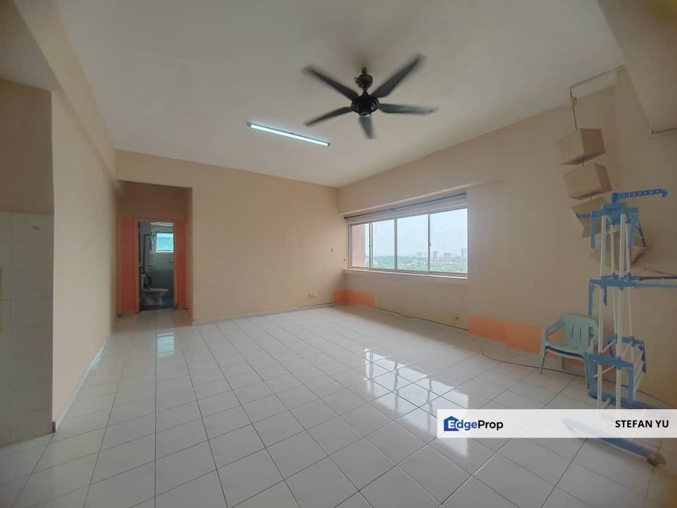 Larkin Utama Condominium , Johor, Johor Bahru