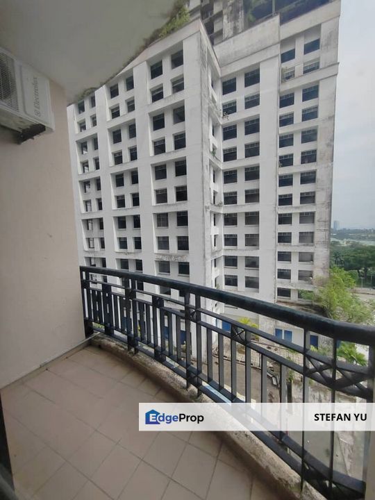 Larkin Utama Condominium , Johor, Johor Bahru