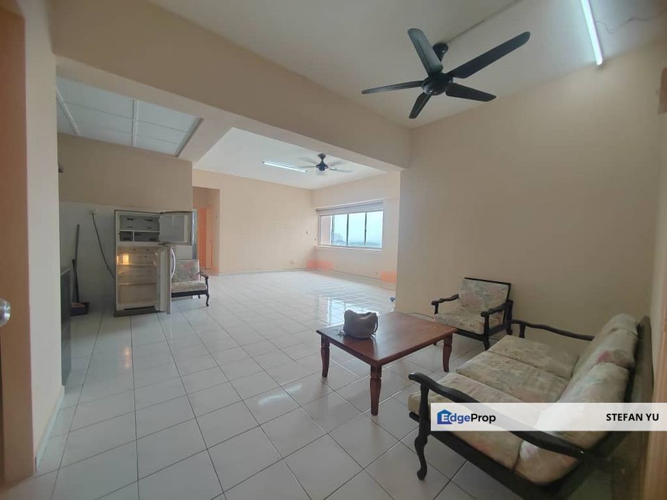 Larkin Utama Condominium , Johor, Johor Bahru