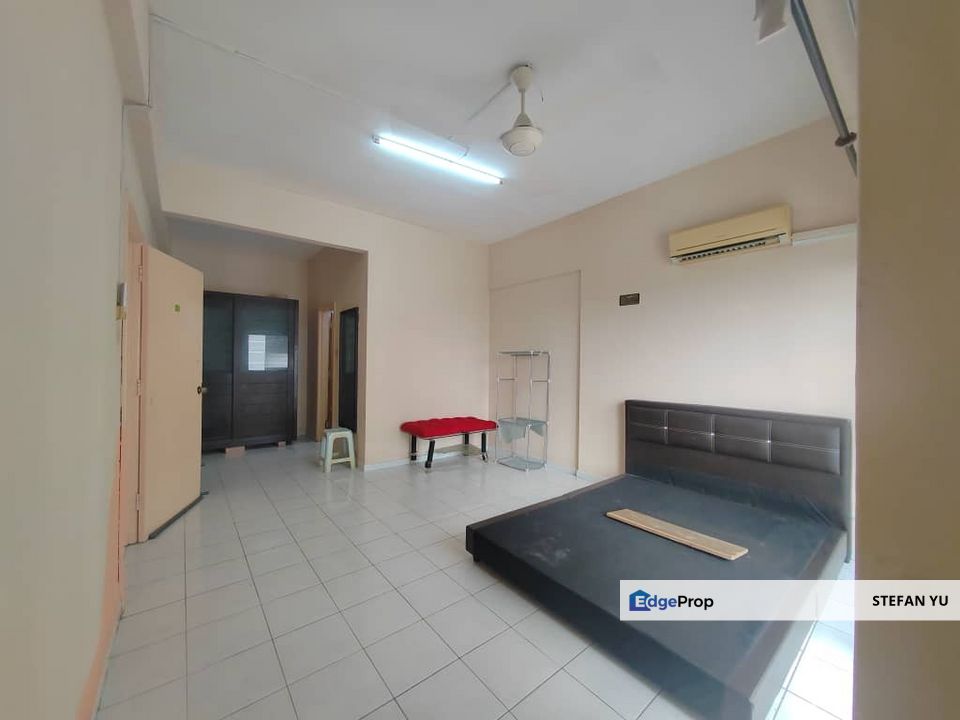 Larkin Utama Condominium , Johor, Johor Bahru