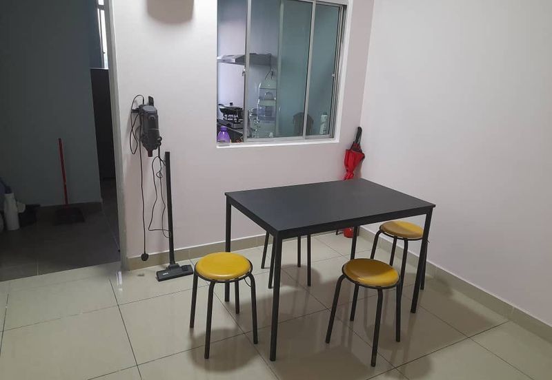 Eastbay Luxury Apartment